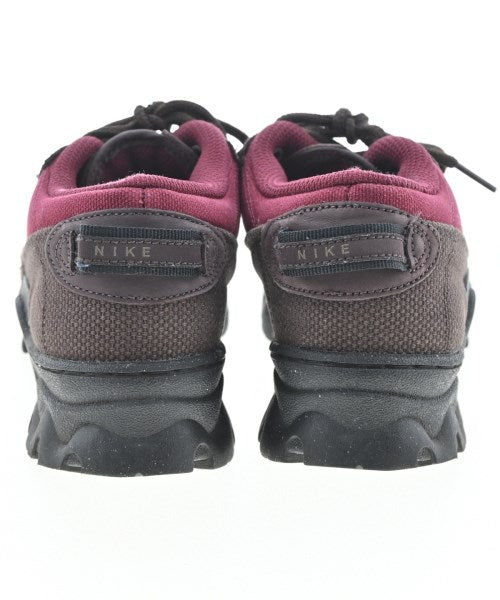 NIKE รองเท้าผ้าใบ