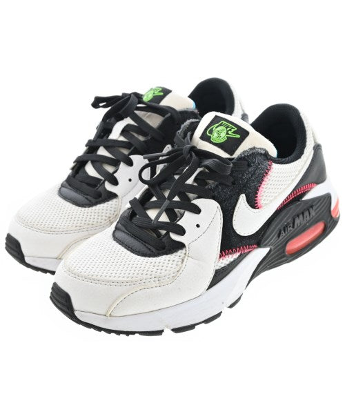 NIKE รองเท้าผ้าใบ
