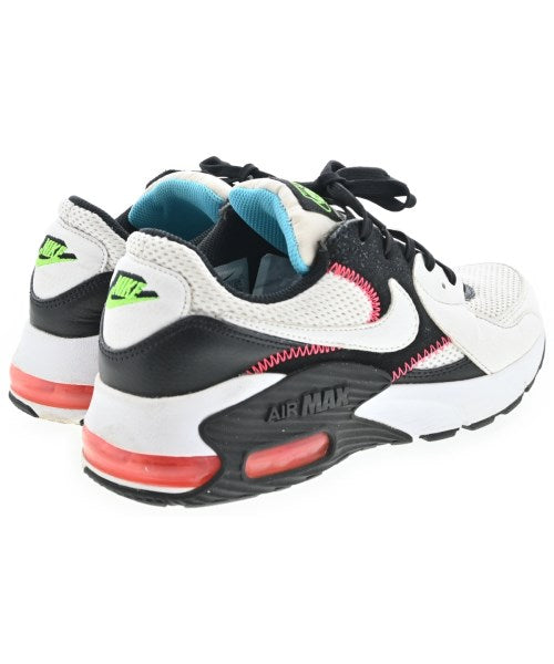 NIKE รองเท้าผ้าใบ