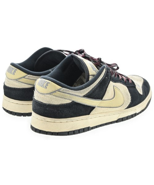 NIKE รองเท้าผ้าใบ