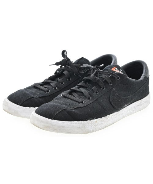 NIKE รองเท้าผ้าใบ