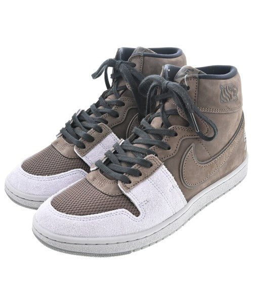 NIKE รองเท้าผ้าใบ