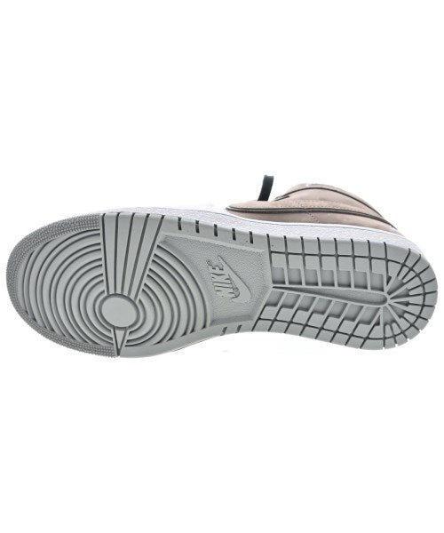 NIKE รองเท้าผ้าใบ