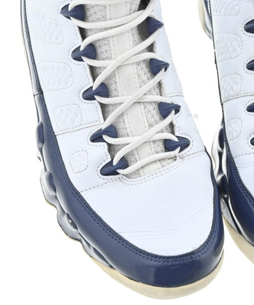 NIKE รองเท้าผ้าใบ