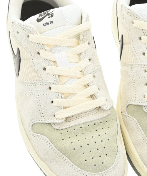 NIKE รองเท้าผ้าใบ
