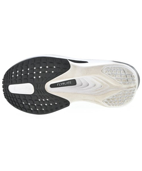 NIKE รองเท้าผ้าใบ