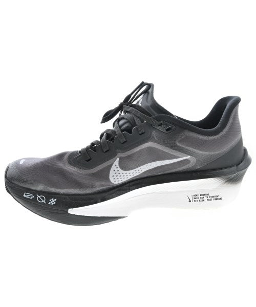 NIKE รองเท้าผ้าใบ