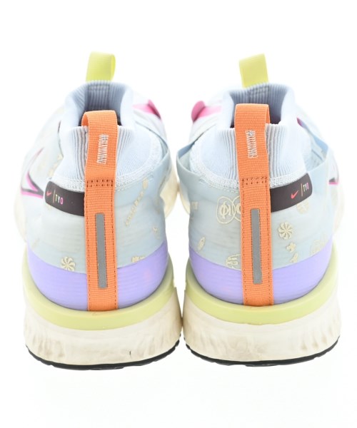 NIKE รองเท้าผ้าใบ