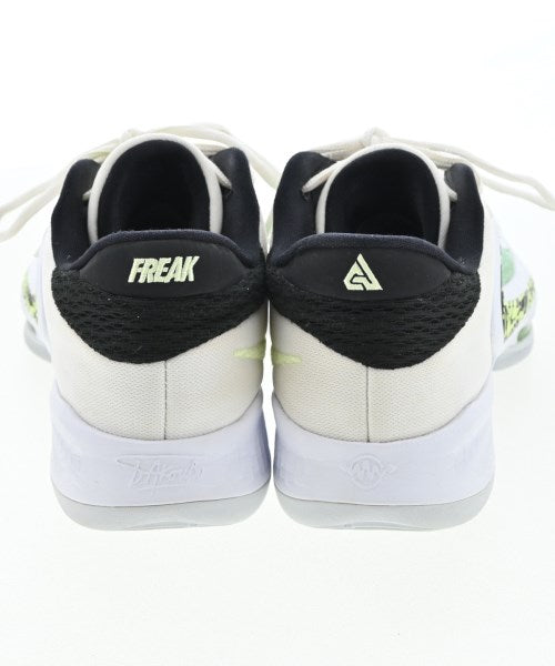 NIKE รองเท้าผ้าใบ