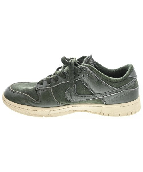 NIKE รองเท้าผ้าใบ