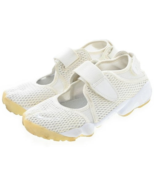 NIKE รองเท้าผ้าใบ