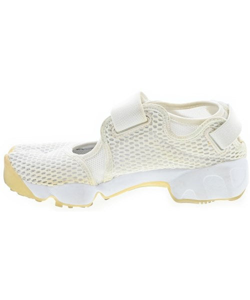 NIKE รองเท้าผ้าใบ