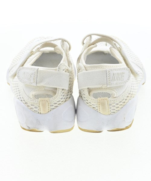 NIKE รองเท้าผ้าใบ