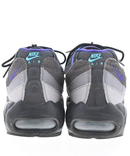 NIKE รองเท้าผ้าใบ