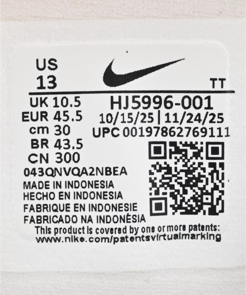 NIKE รองเท้าผ้าใบ