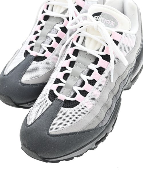 NIKE รองเท้าผ้าใบ