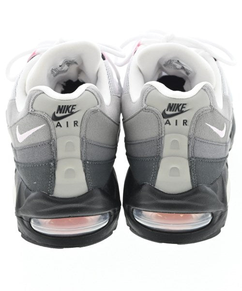NIKE รองเท้าผ้าใบ