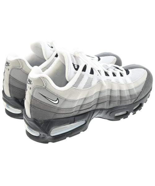 NIKE รองเท้าผ้าใบ