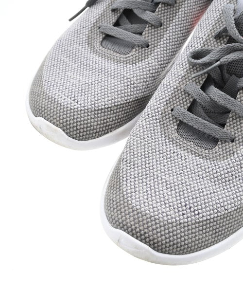 NIKE รองเท้าผ้าใบ