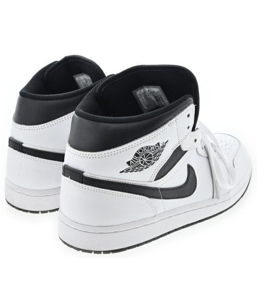 NIKE รองเท้าผ้าใบ