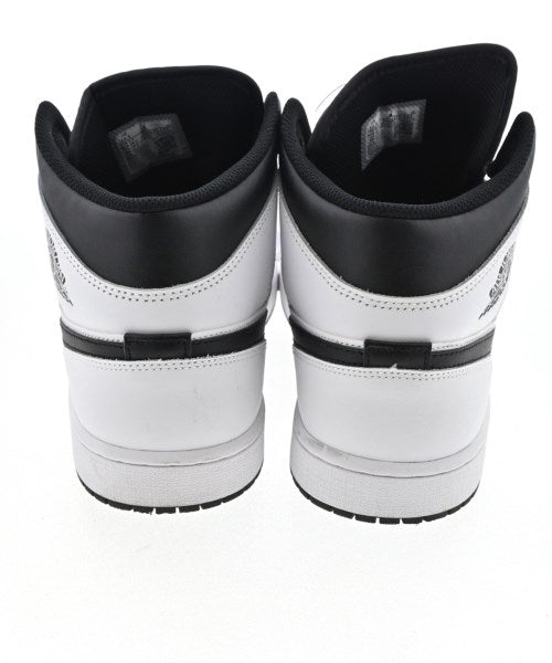 NIKE รองเท้าผ้าใบ