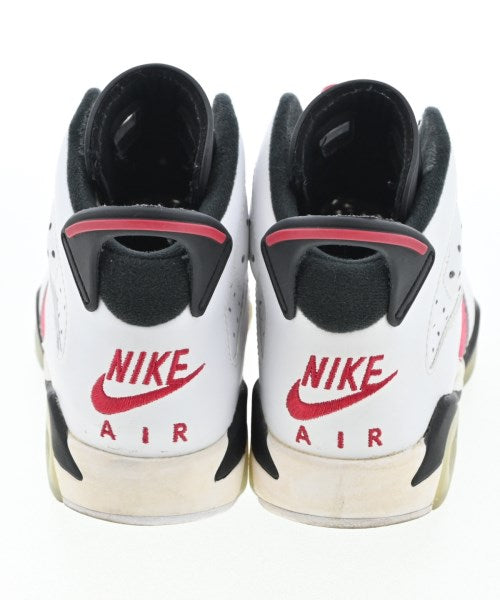 NIKE รองเท้าผ้าใบ