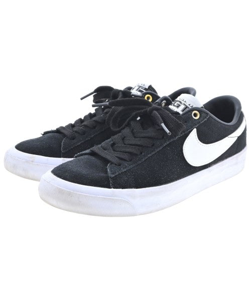 NIKE รองเท้าผ้าใบ