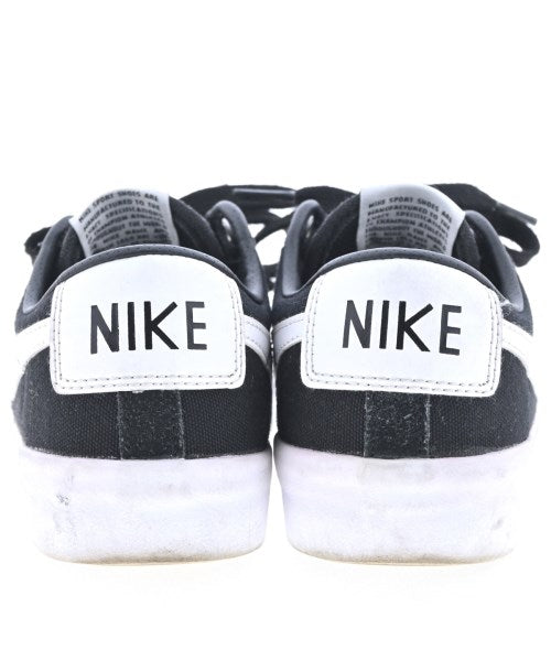 NIKE รองเท้าผ้าใบ
