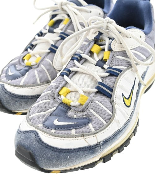 NIKE รองเท้าผ้าใบ