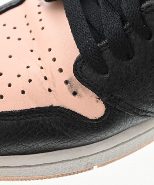 NIKE รองเท้าผ้าใบ