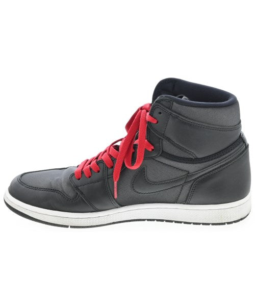 NIKE รองเท้าผ้าใบ