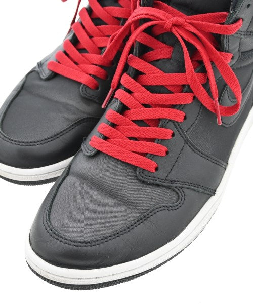 NIKE รองเท้าผ้าใบ