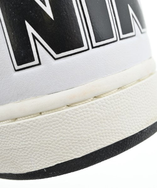 NIKE รองเท้าผ้าใบ