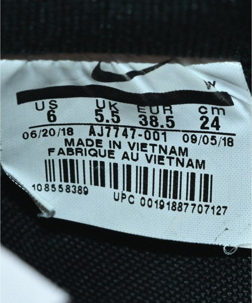 NIKE รองเท้าผ้าใบ