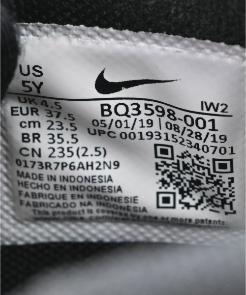 NIKE รองเท้าผ้าใบ