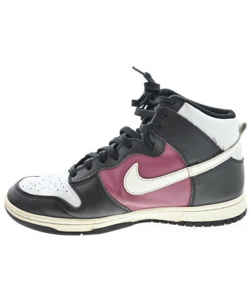 NIKE รองเท้าผ้าใบ