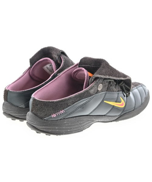 NIKE รองเท้าผ้าใบ