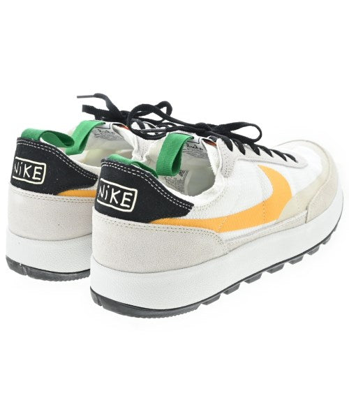 NIKE รองเท้าผ้าใบ