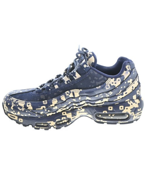 NIKE รองเท้าผ้าใบ