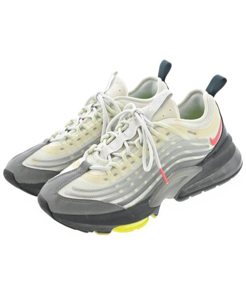 NIKE รองเท้าผ้าใบ