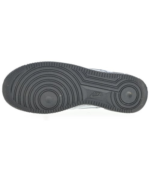 NIKE รองเท้าผ้าใบ
