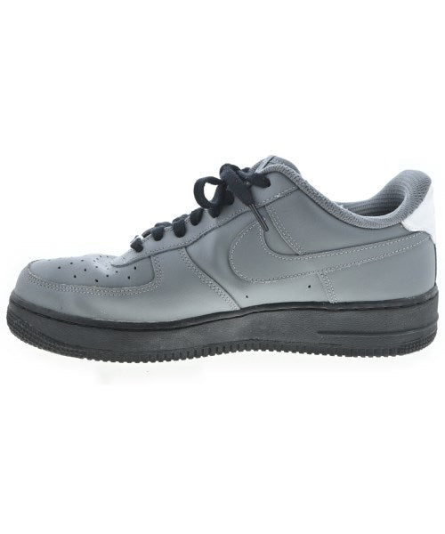 NIKE รองเท้าผ้าใบ