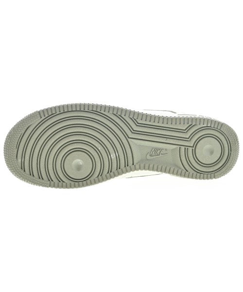 NIKE รองเท้าผ้าใบ