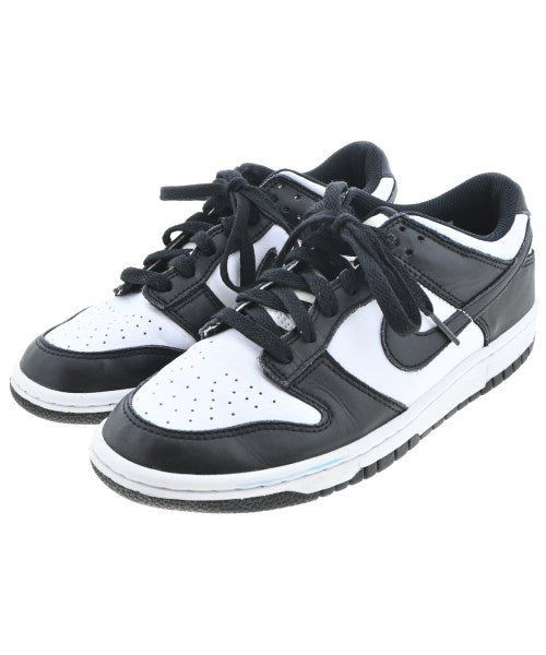 NIKE รองเท้าผ้าใบ