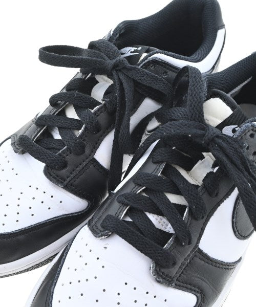 NIKE รองเท้าผ้าใบ