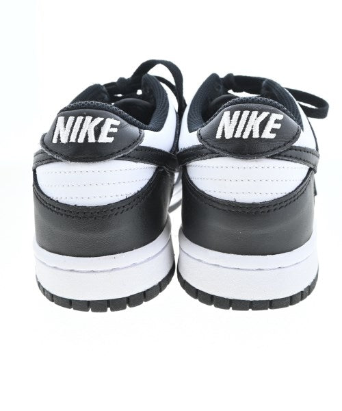 NIKE รองเท้าผ้าใบ