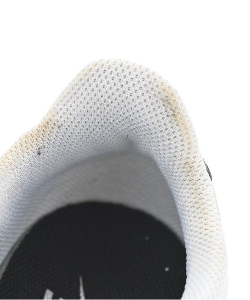 NIKE รองเท้าผ้าใบ
