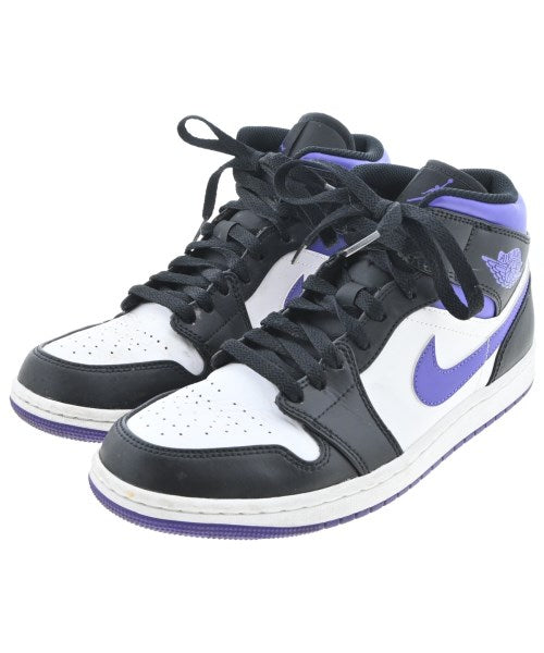 NIKE รองเท้าผ้าใบ
