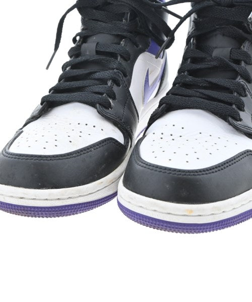 NIKE รองเท้าผ้าใบ