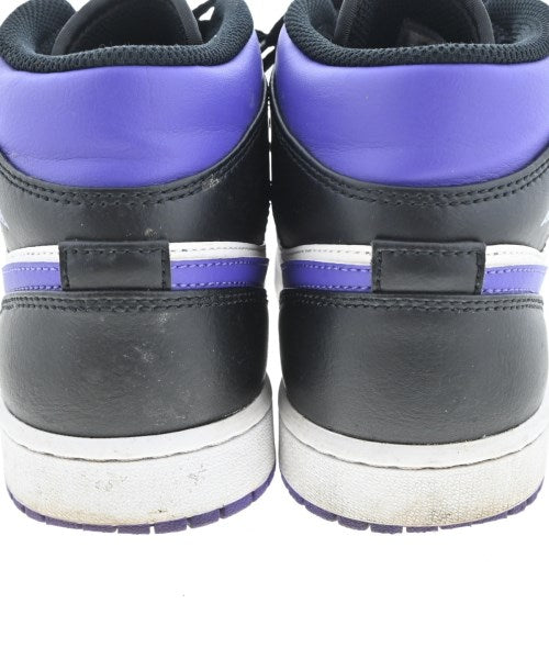 NIKE รองเท้าผ้าใบ
